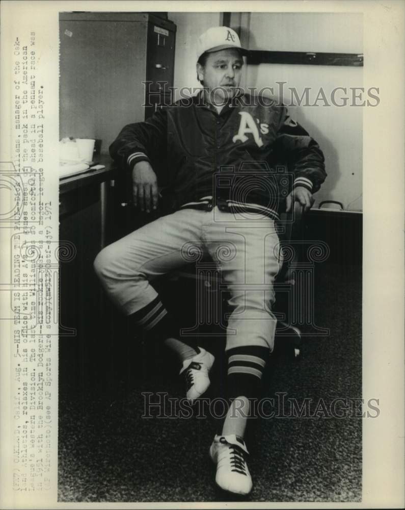 1971 Press Photo Oakland Athletics baseball manager Dick Williams in his office- Historic Images