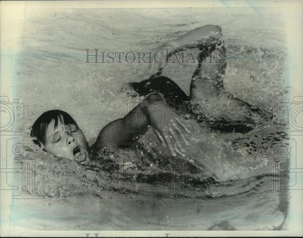 Press Photo Swimmer Debbie Meyer - sis01023 - Historic Images