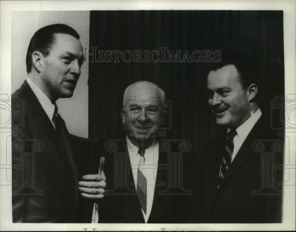 1966 Press Photo Baseball executives at a league meeting in New York City- Historic Images