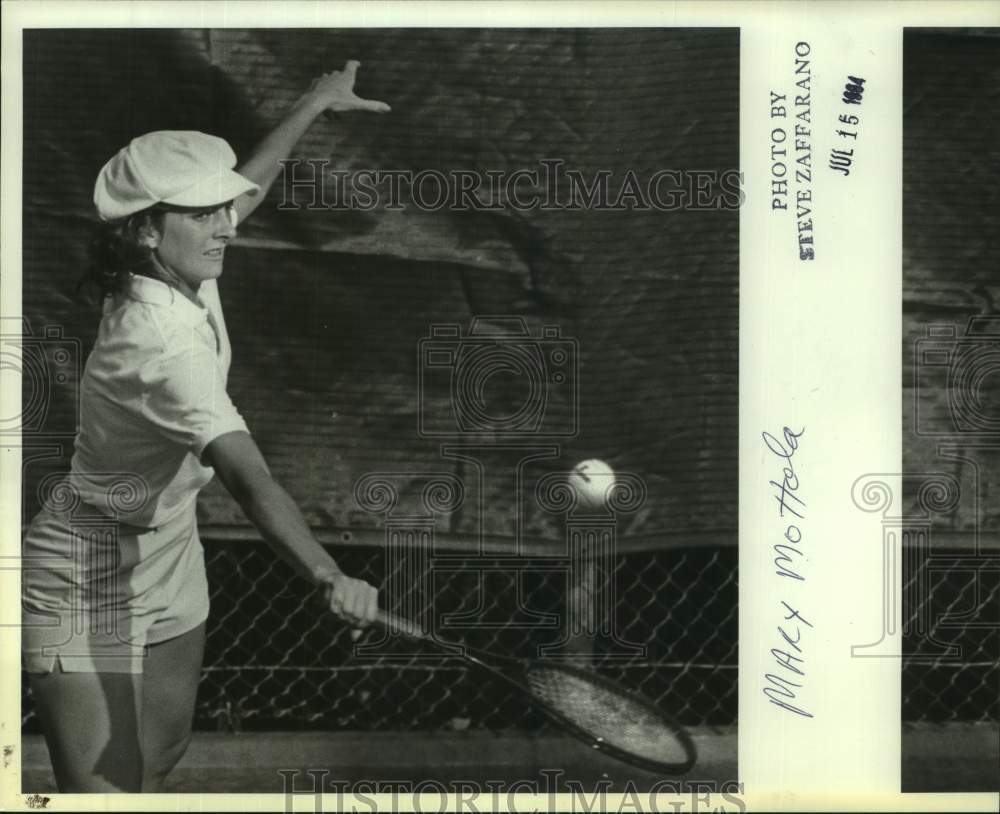 1984 Press Photo Tennis player Mary Mottola in action - sis01341 - Historic Images
