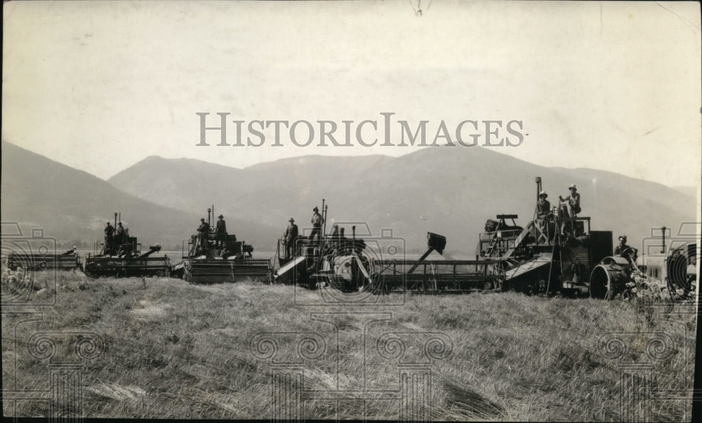 1938 Harvest Scene near Bonners Ferry Idaho  - Historic Images