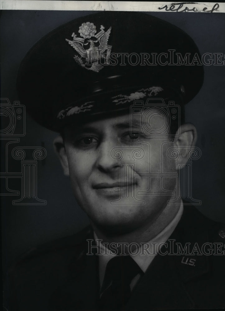 1953 Press Photo Col Jack J Catton, commander of Fairchild air force base, Wash. - Historic Images