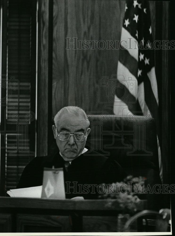 1984 Press Photo Judge William G. Luscher - Historic Images