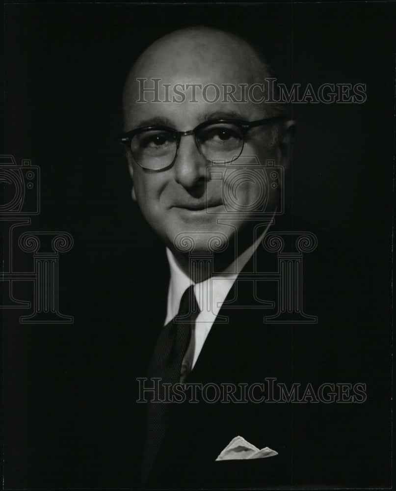 1967 Press Photo Eugene E. Trefethen, Jr. President Kaiser Industries Corp. - Historic Images