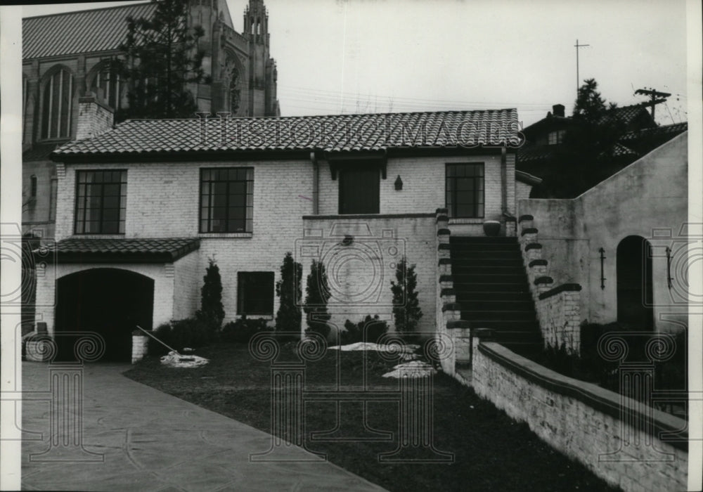 1938 Rider Apartments Historic Images