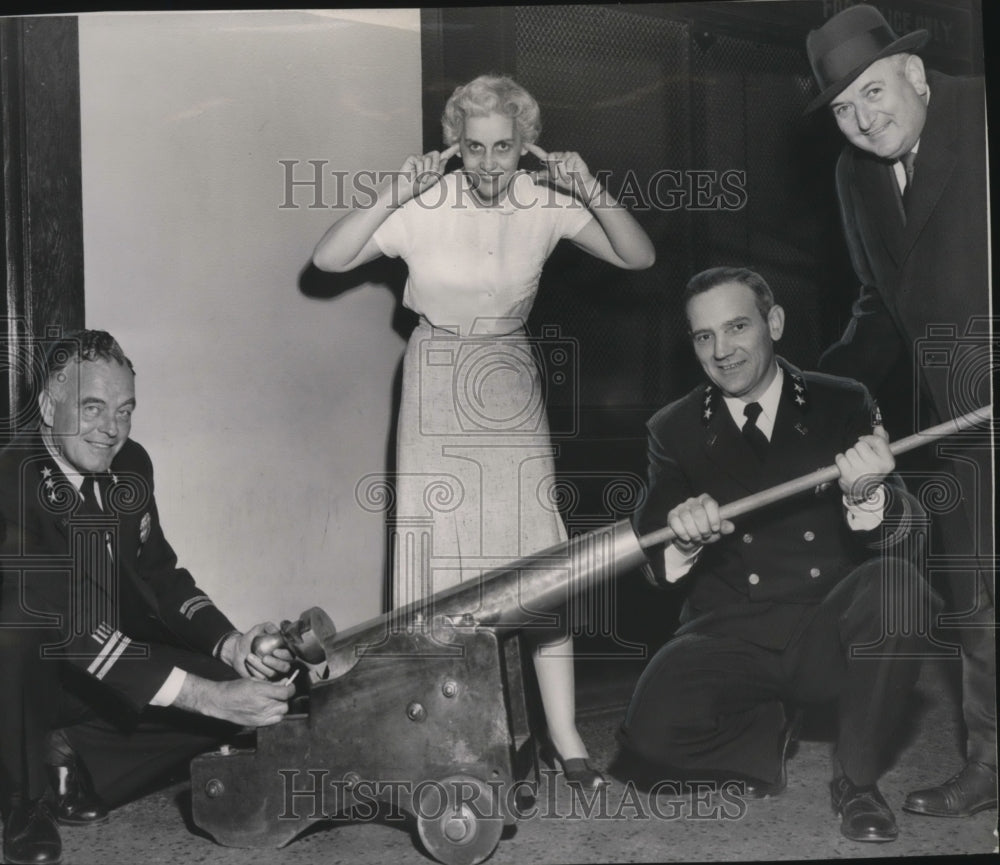 1958 Assistant Police Chief E W Parsons Chief Clifford N Payne - Historic Images
