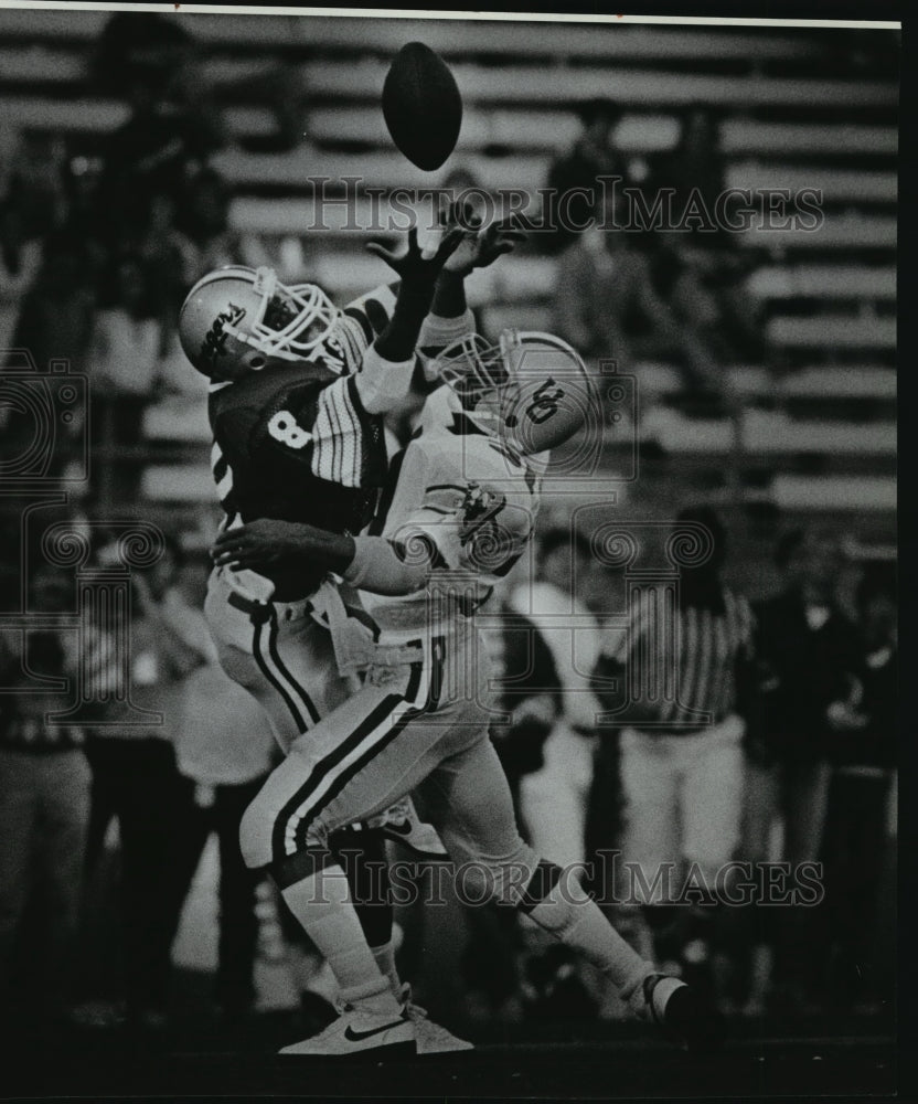 1986 Press Photo College Football WSU and Oregon Ducks - spa33410 - Historic Images
