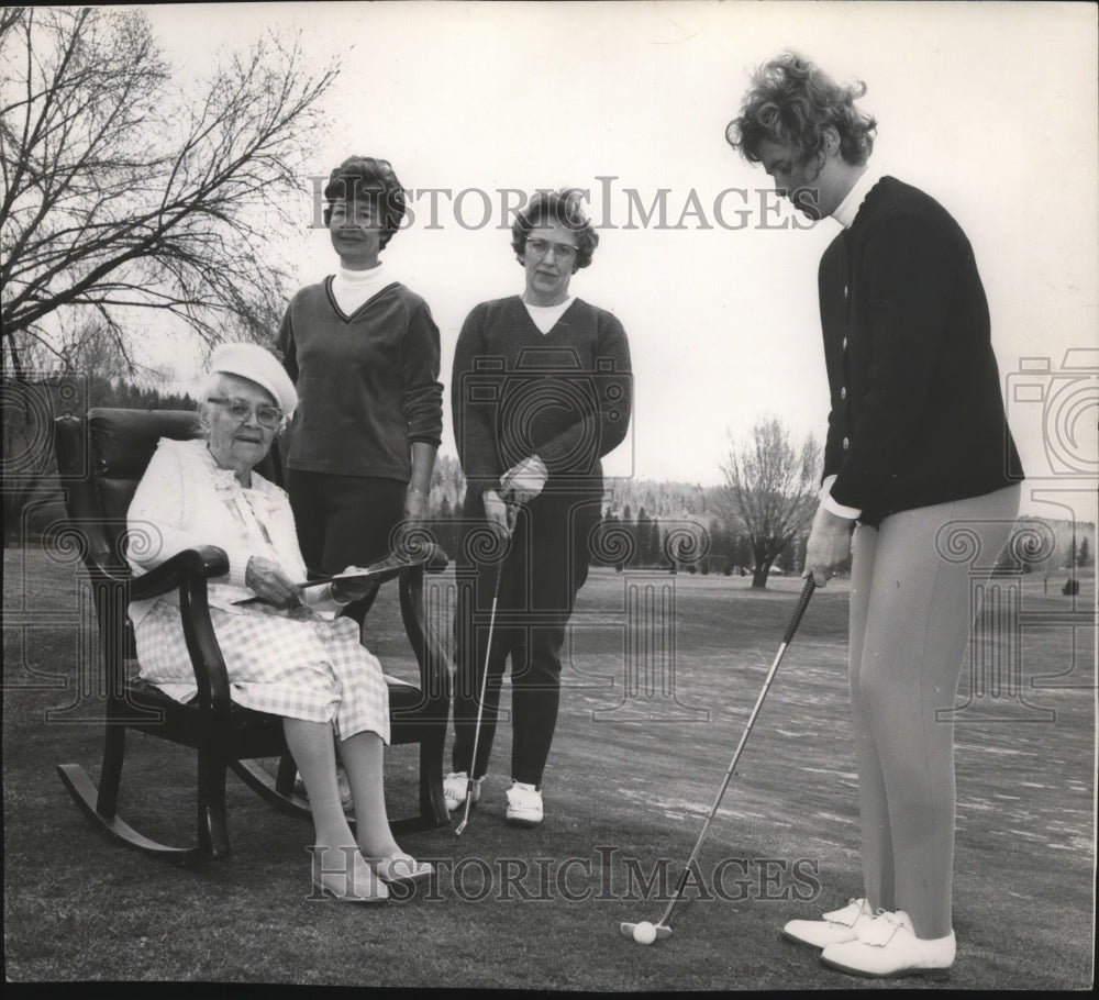 1967 Press Photo Ladies enjoy the Wandermere Golf Course - spa35624 - Historic Images