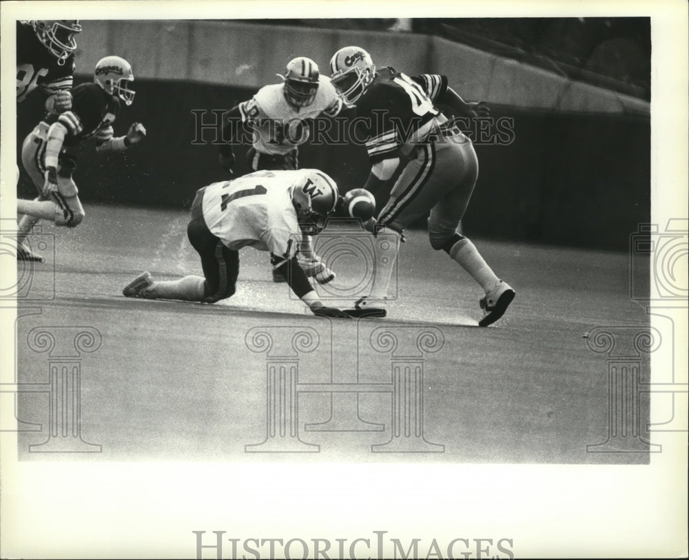 1991 Press Photo Action at the Washington State University Apple Cup game-Historic Images