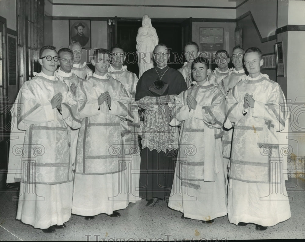 1959 Press Photo Ten Society of Jesus deacons day before priesthood in Spokane.-Historic Images