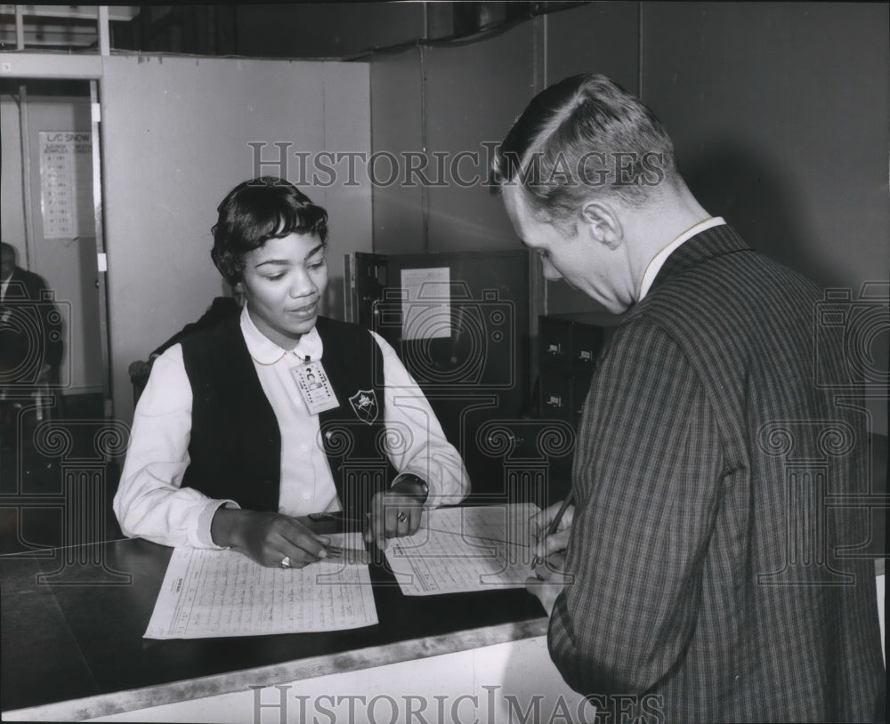 1961 Press Photo Jo Ann Cooper at Convair building&#39;s receptionist center - Historic Images