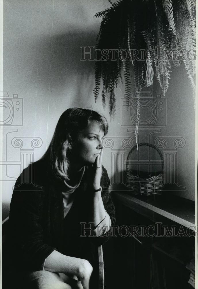 1990 Press Photo Kathy Blaney, STEPPS head, outpatient program for drug addicts - Historic Images