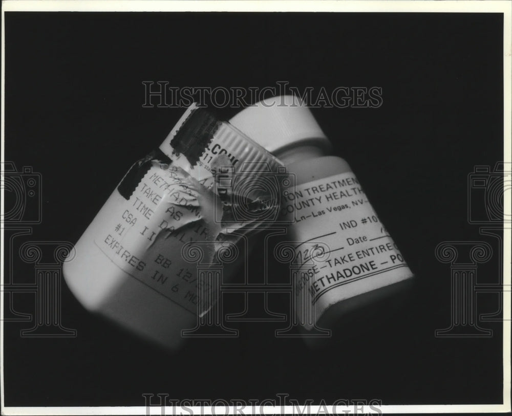 1991 Press Photo Drug methadone is a commonly used legal substitute for heroin. - Historic Images