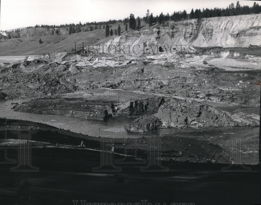 1969 Press Photo Landslides Spokane River - Historic Images