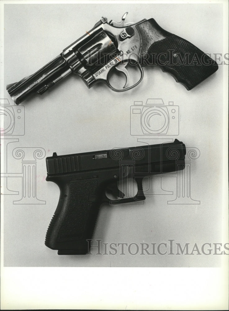 1989 Press Photo Old handgun is at top; new handgun is on bottom. - spa59306 - Historic Images