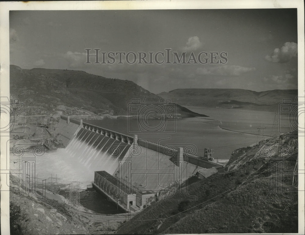 Press Photo View From Atop a Hill of the Coulee Dam - spa60166 - Historic Images