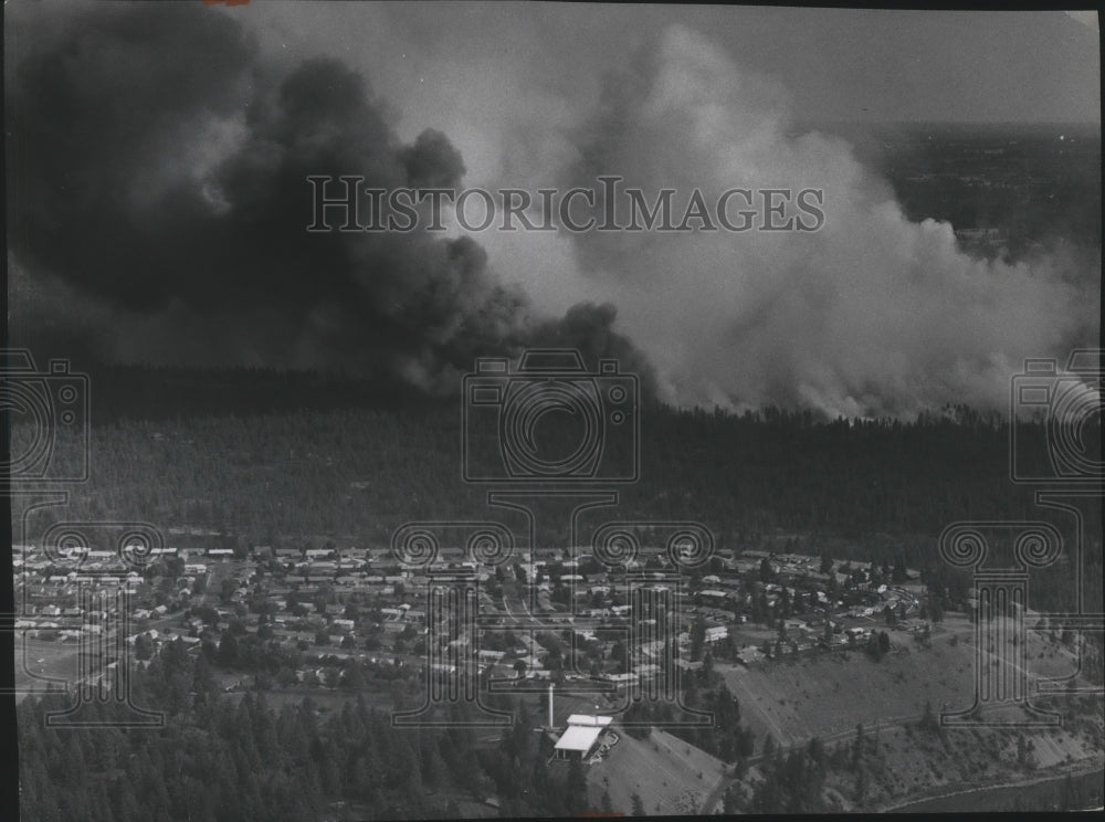 1973 Press Photo Aerial View of Fire - spa60553 - Historic Images