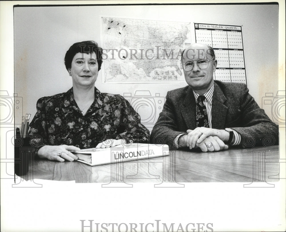1994 Press Photo Marie and Cliff Hackney own Lincoln Data a software company - Historic Images