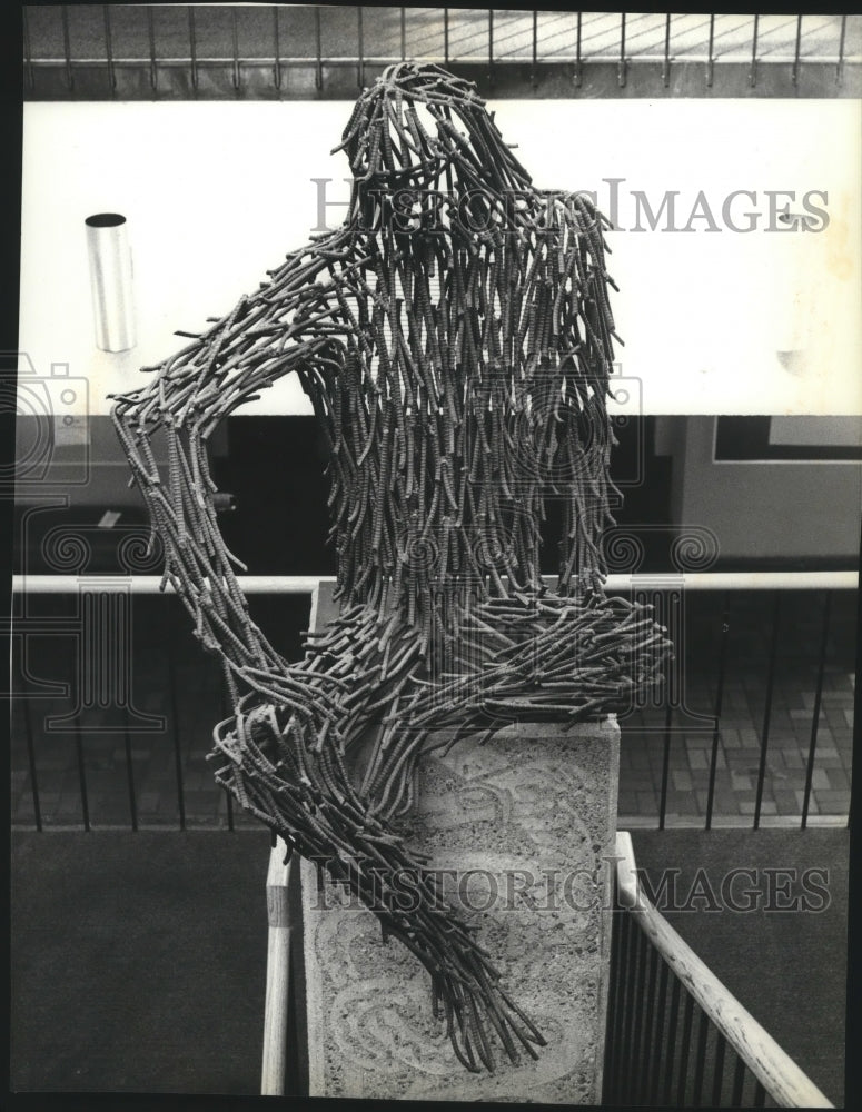 1980 Press Photo Steel Laigualch by Paula Turnball at Spokane Community College - Historic Images
