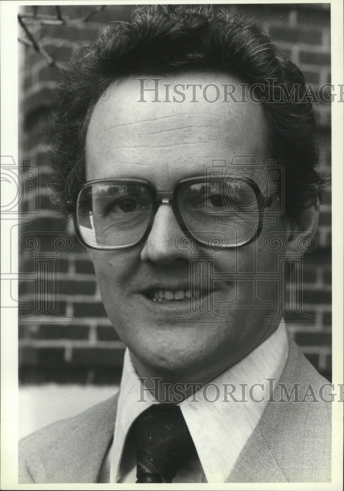 1980 Press Photo Terry K Maurer, Eastern Washington University News Services Dir - Historic Images