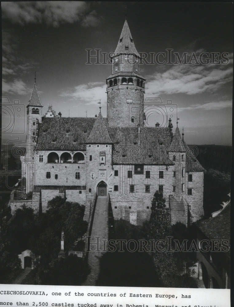 1977 Press Photo more than 2,500 castles tucked in Czechoslovakia in Europe - Historic Images