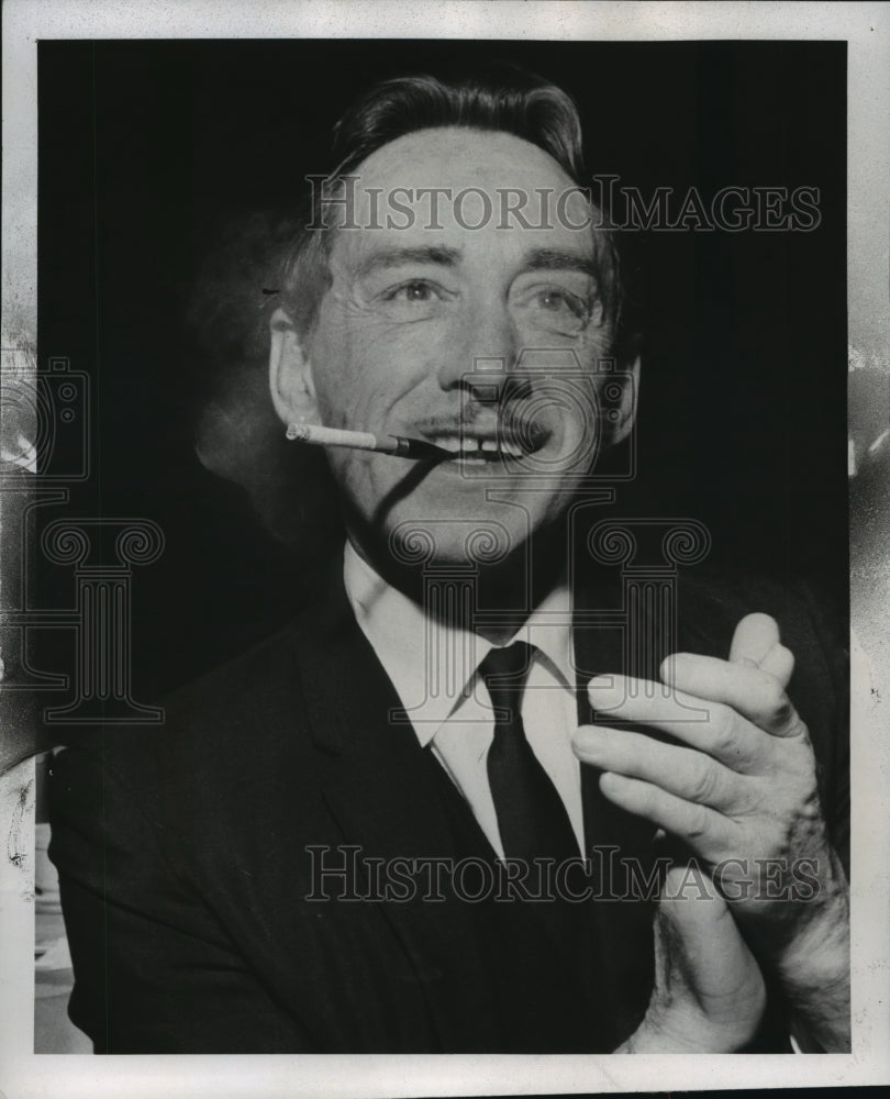 1967 Press Photo Director Tom Ladd of the Junior League- Manages Auditions - Historic Images