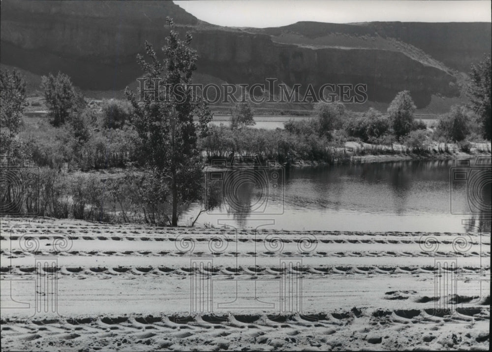 1971 Press Photo Steamboat Rock at Banks Lake - spa68473 - Historic Images