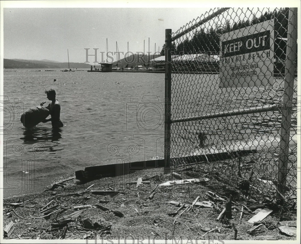 1991 Press Photo Sanders Beach, Coeur d'Alene Lakes a swimmer at the