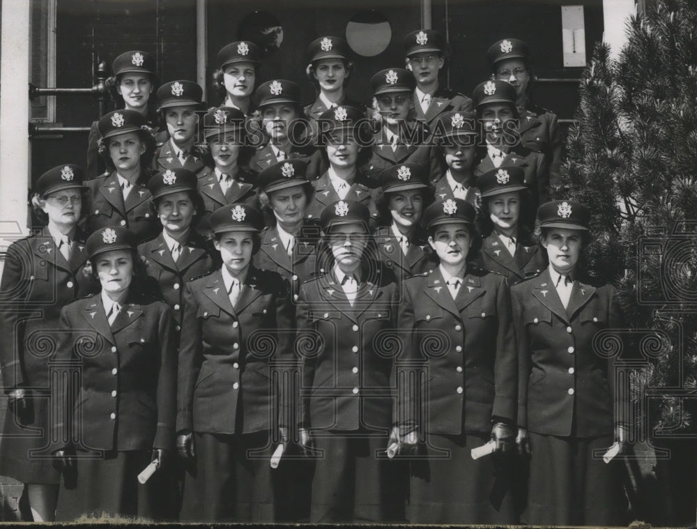 Press Photo Ann G Mohrbacher et al AAF Nurses graduated at Fort George Wright - Historic Images