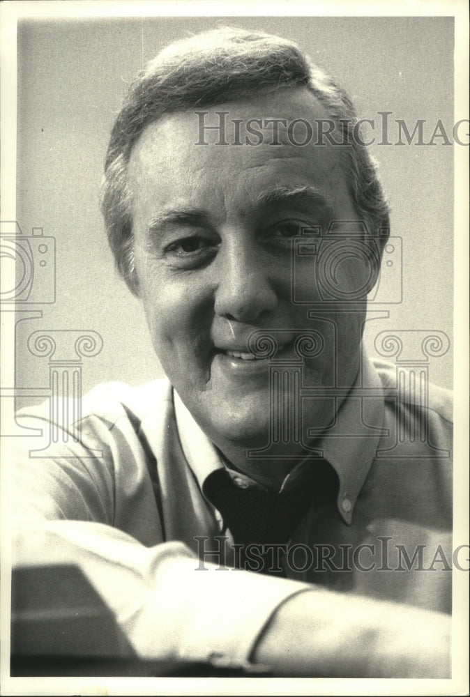 1987 Press Photo News Correspondent-Steve Bell - Historic Images