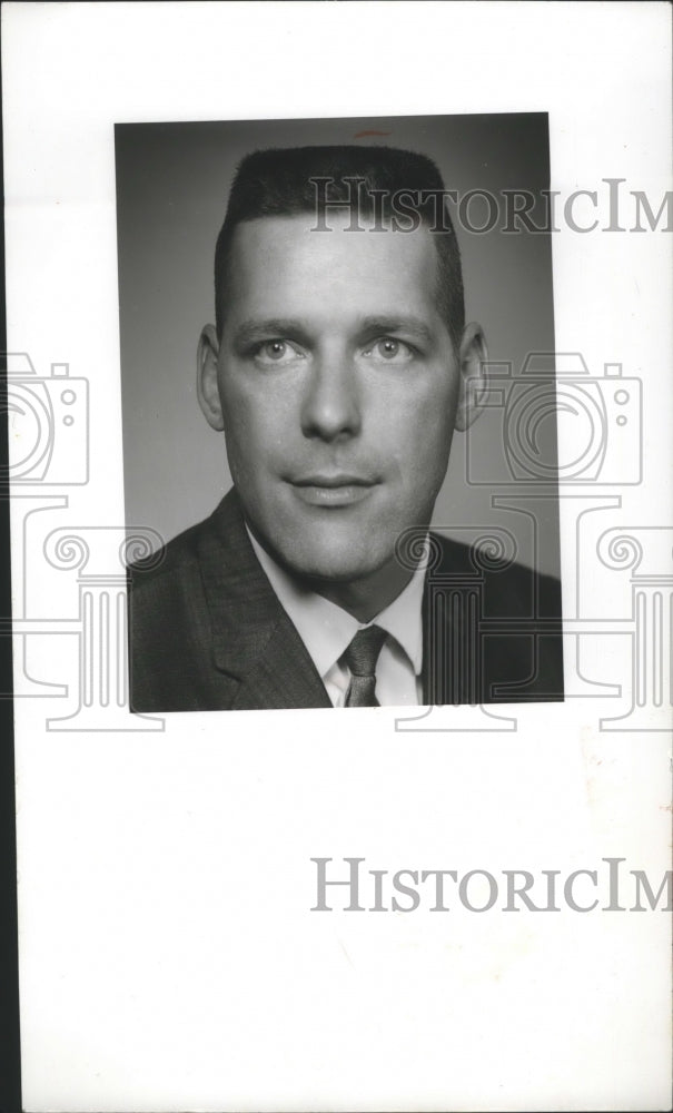 1964 Press Photo Joe Close - Historic Images