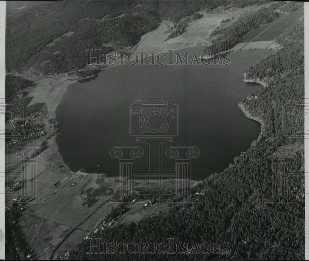 1975 Press Photo Aerial view of Hauser Lake, Idaho spa70786