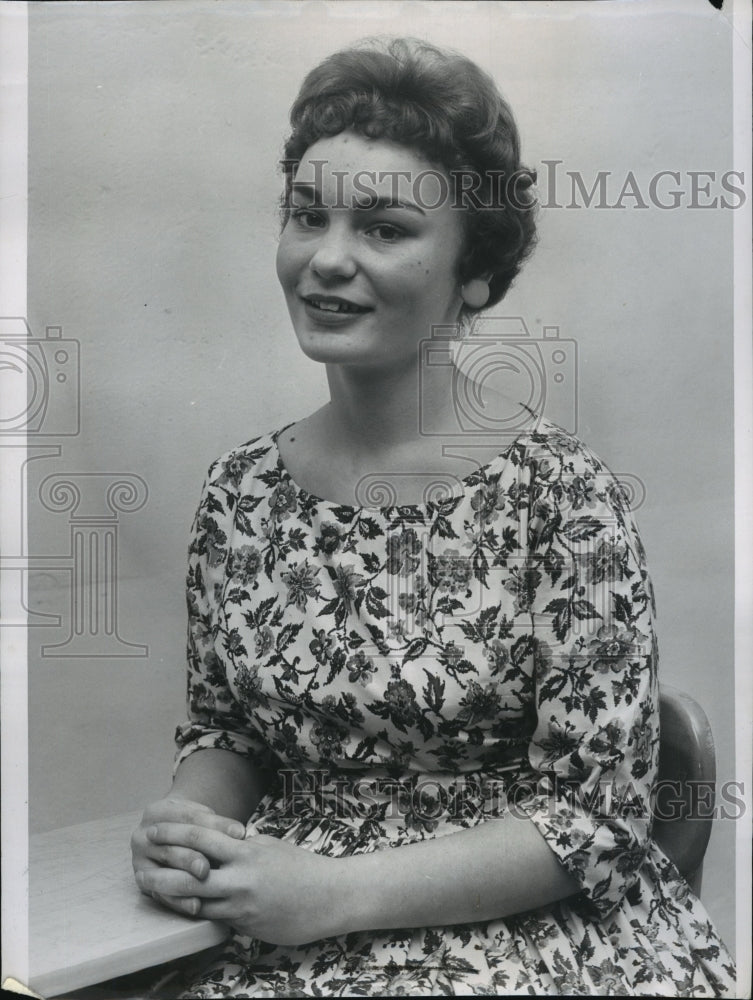 1960 Press Photo Margaret Mead school's Lilac Festival princ