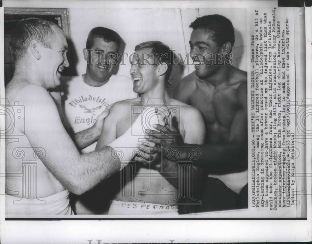 1963 Press Photo Maxie Baughan of Philadelphia Eagles among 19 injured from  team