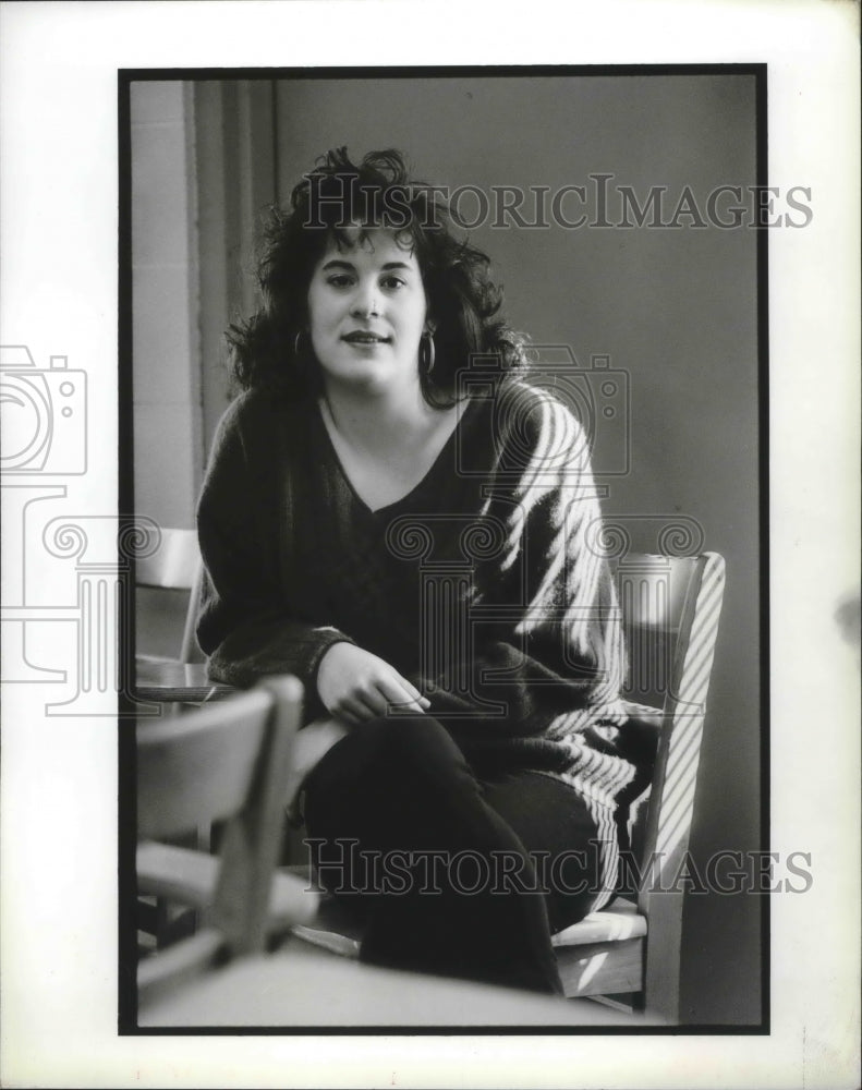 1993 Press Photo Kara Blandi now recovered from long duration viral illness - Historic Images