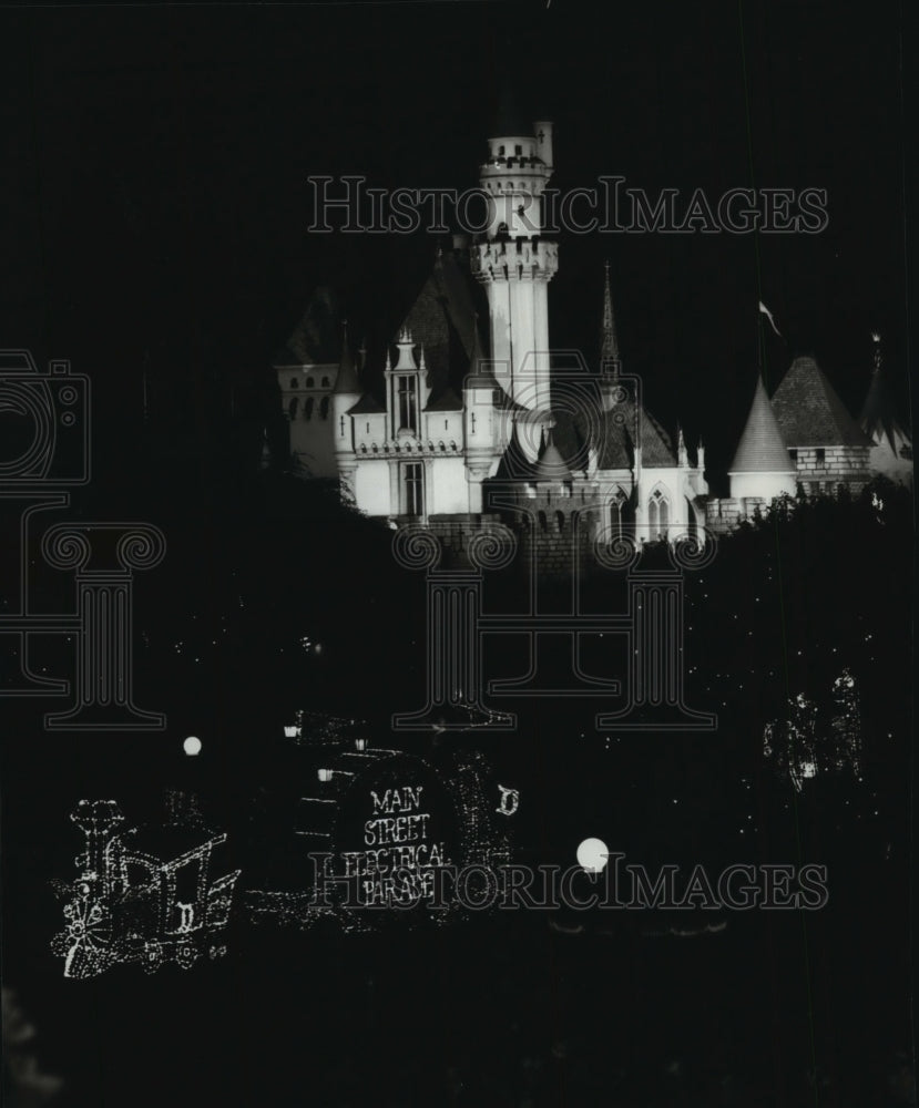 1981 Press Photo Sleeping Beauty Castle at Disneyland - Historic Images