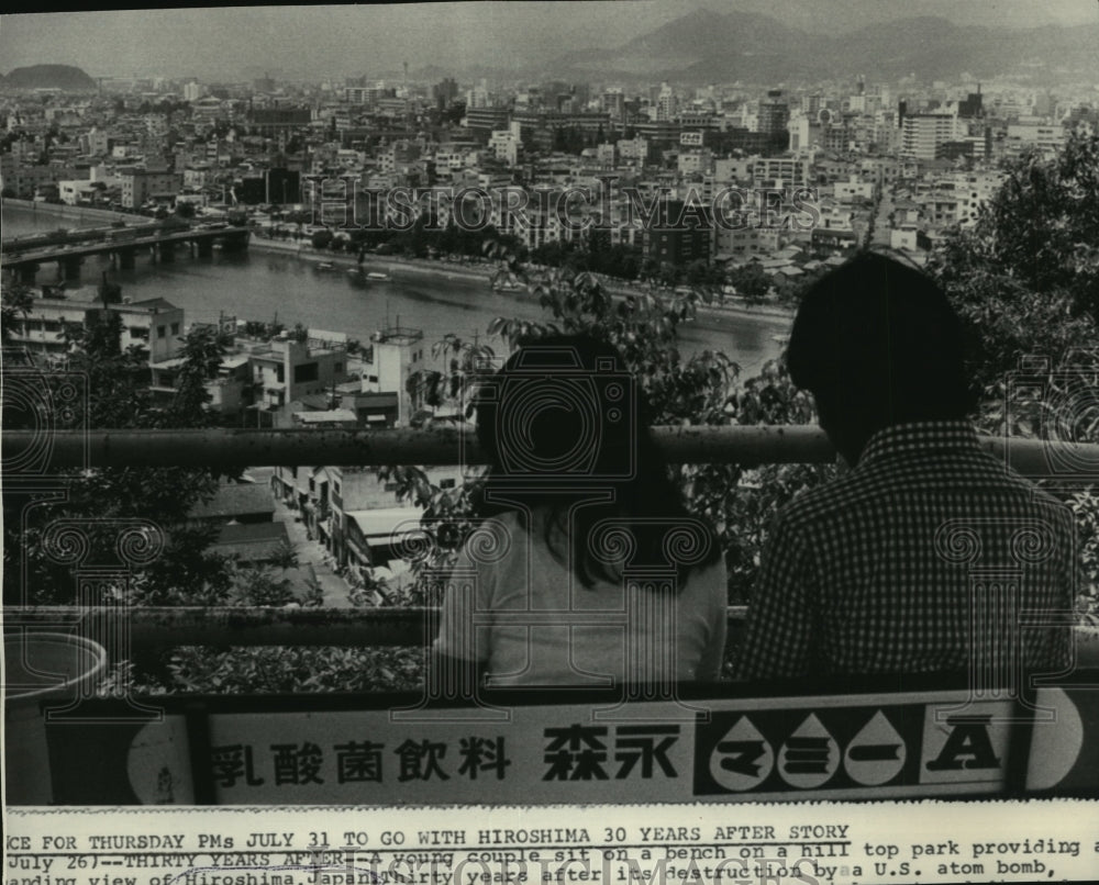 1975 Press Photo Hilltop view of Hiroshima, Japan- 30 years after A-Bomb blast - Historic Images