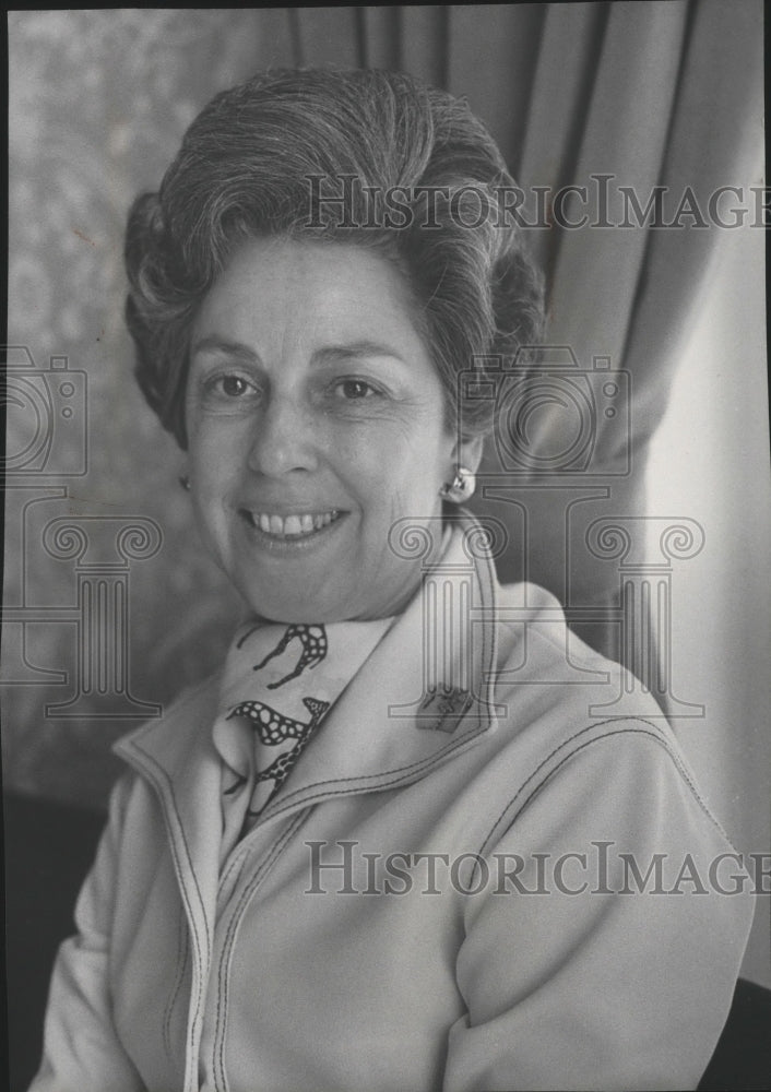 1977 Press Photo Medical Association President Beverly Downing - spa76686 - Historic Images