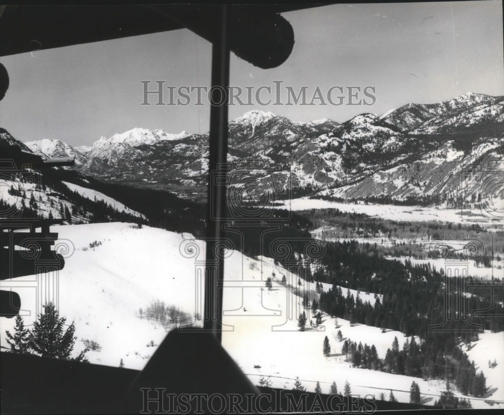 1971 Press Photo Mathew Valley - spa77687 - Historic Images