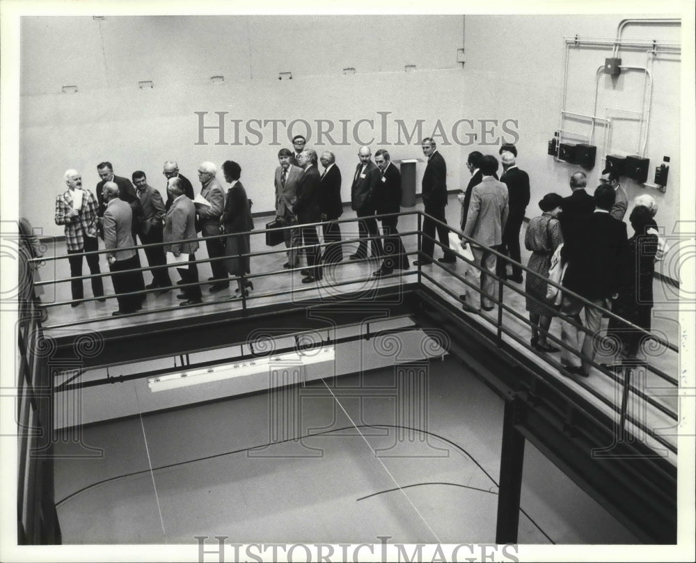 1965 Press Photo Newspaper Production Plant building-visitors at the open house - Historic Images