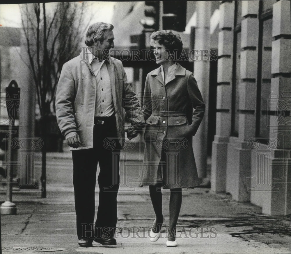 1984 Press Photo Phyllis Henzen & fiance Darrell Harris - spa78716 - Historic Images