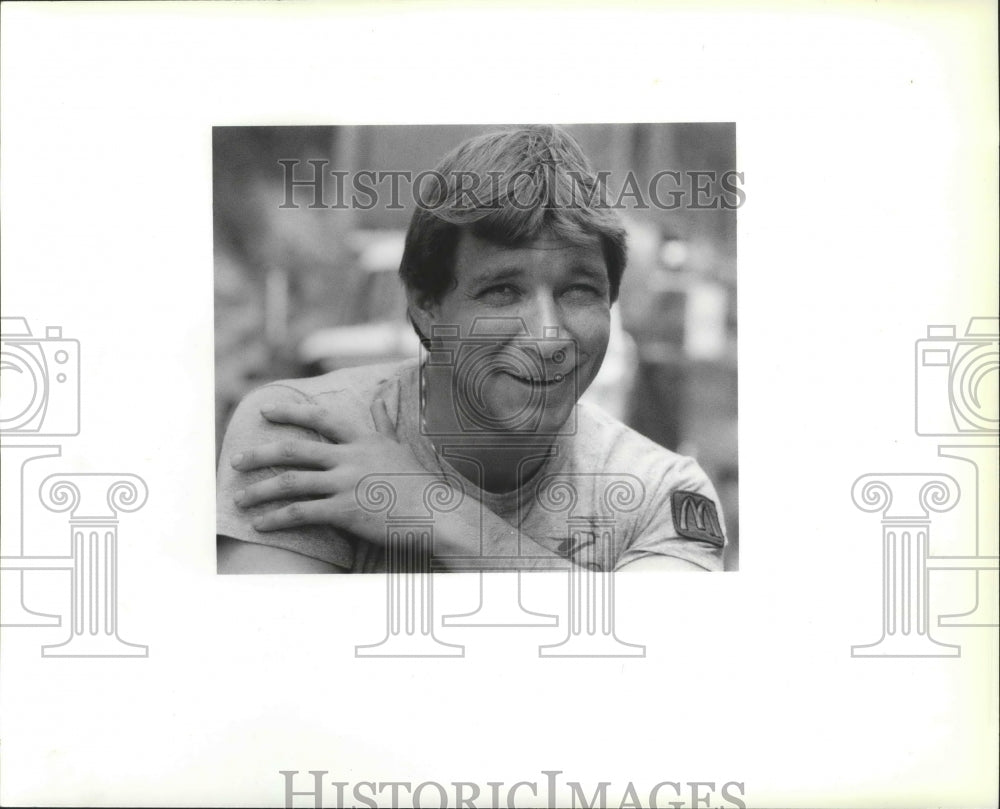 1987 Press Photo Paraplegic Rick Hanson Marathons for Charity spa792