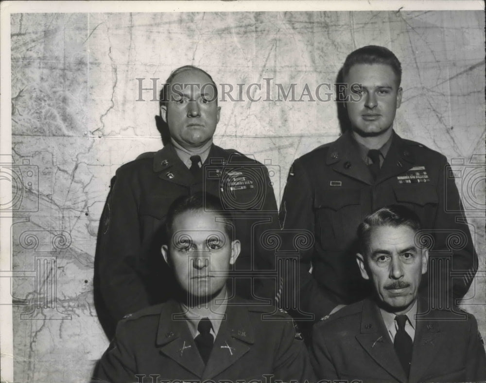 Press Photo Lt. Col George Mueller and Major Ralph Harvey assigned to 161st - Historic Images