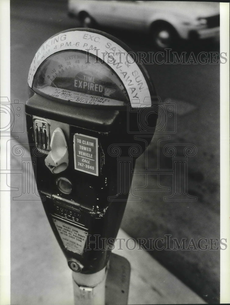 1985 Press Photo Expired Parking Meter - spa80098 - Historic Images