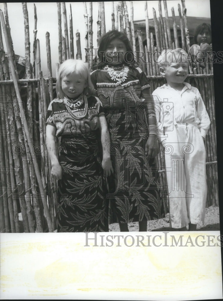 1965 Press Photo Albinos of the San Blas Tribe- White Indians in Panama - Historic Images