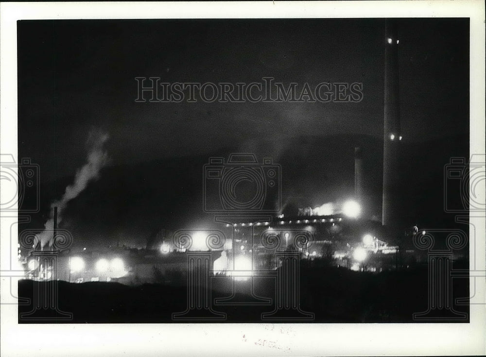 1981 Press Photo The Lights of Bunker Hill at Night - spa80661 - Historic Images