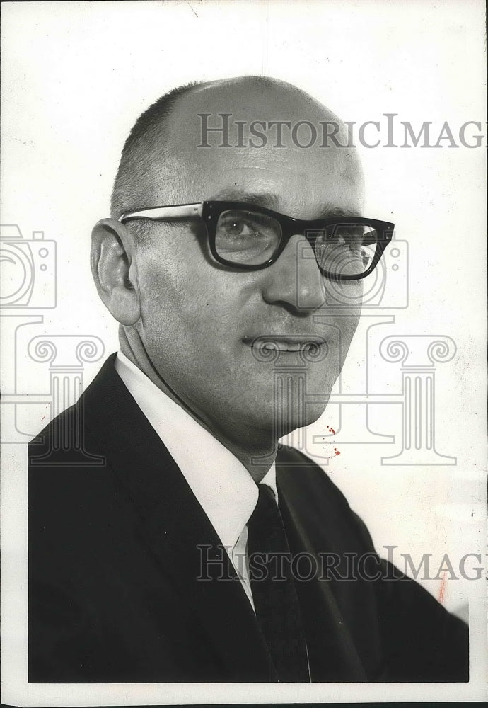 1967 Press Photo Michel L. Ledoux administrator, Madison South - Historic Images
