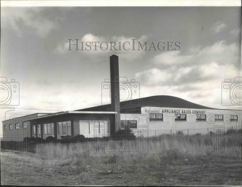 1962 Press Photo Hotpoint Appliance building-purchased by National Biscuit Co. - Historic Images
