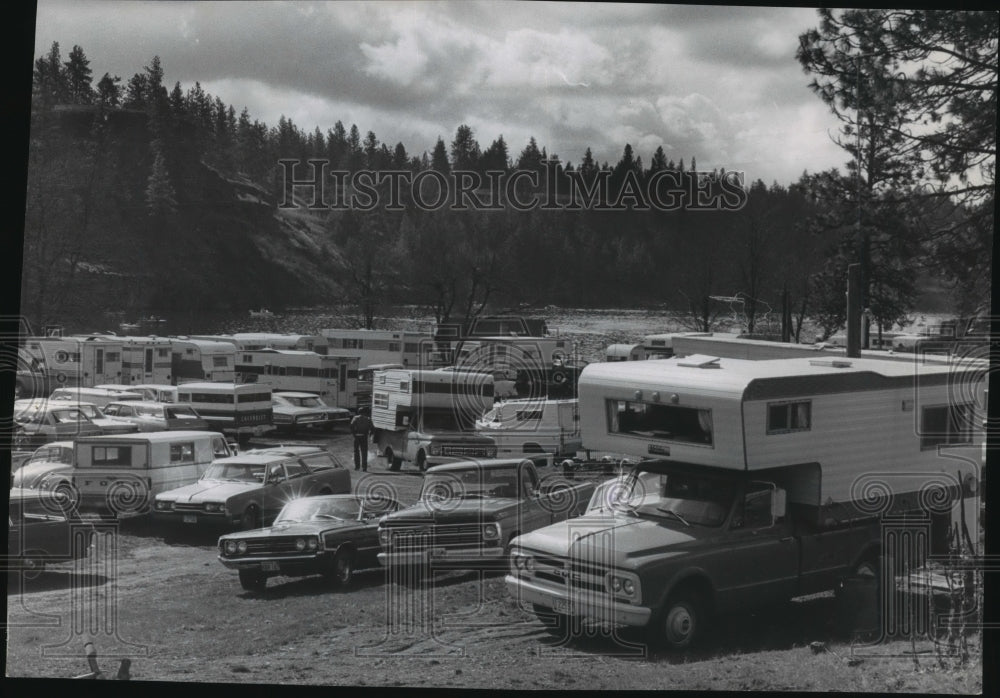 1971 Press Photo Campers , Trucks and Trailers - Historic Images