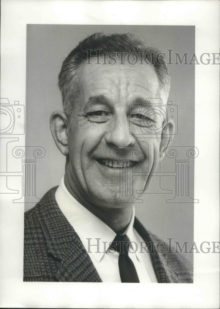 1967 Cy Kestell, new grocery manager for Rosauer&#39;s Super Markets Inc - Historic Images